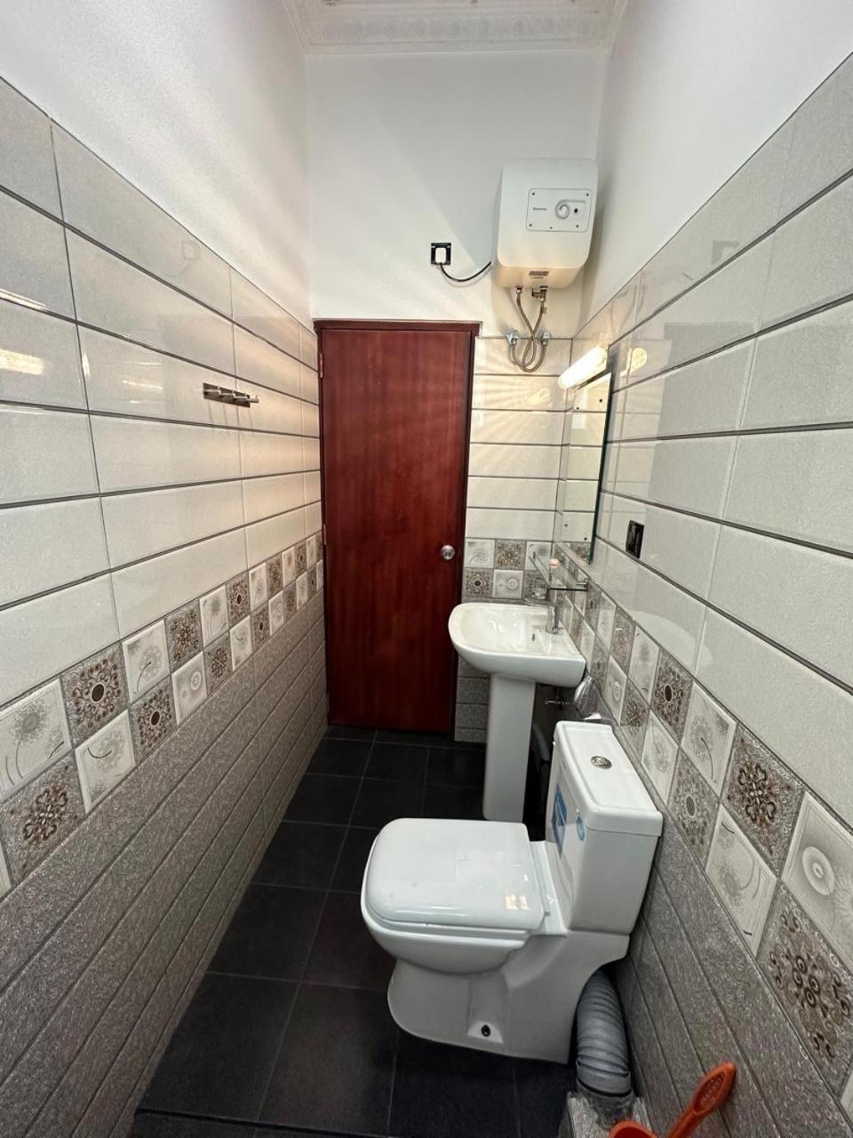 Green Tree Apartments Dehiwala-Mount Lavinia Zewnętrze zdjęcie